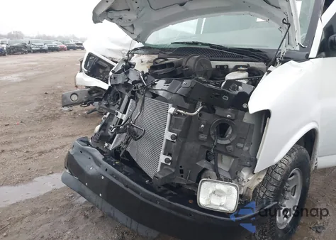 2015 Chevrolet Express 2500 Work Van z USA, uszkodzony, nr VIN 1GCWGFCF2F1275896